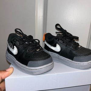 Toddler shoes size 5c